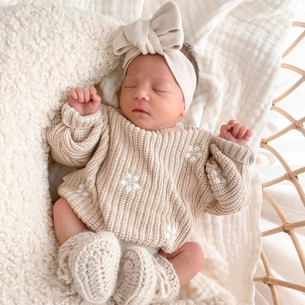 3 Little Crowns Chunky Knit Jumper - Flowers