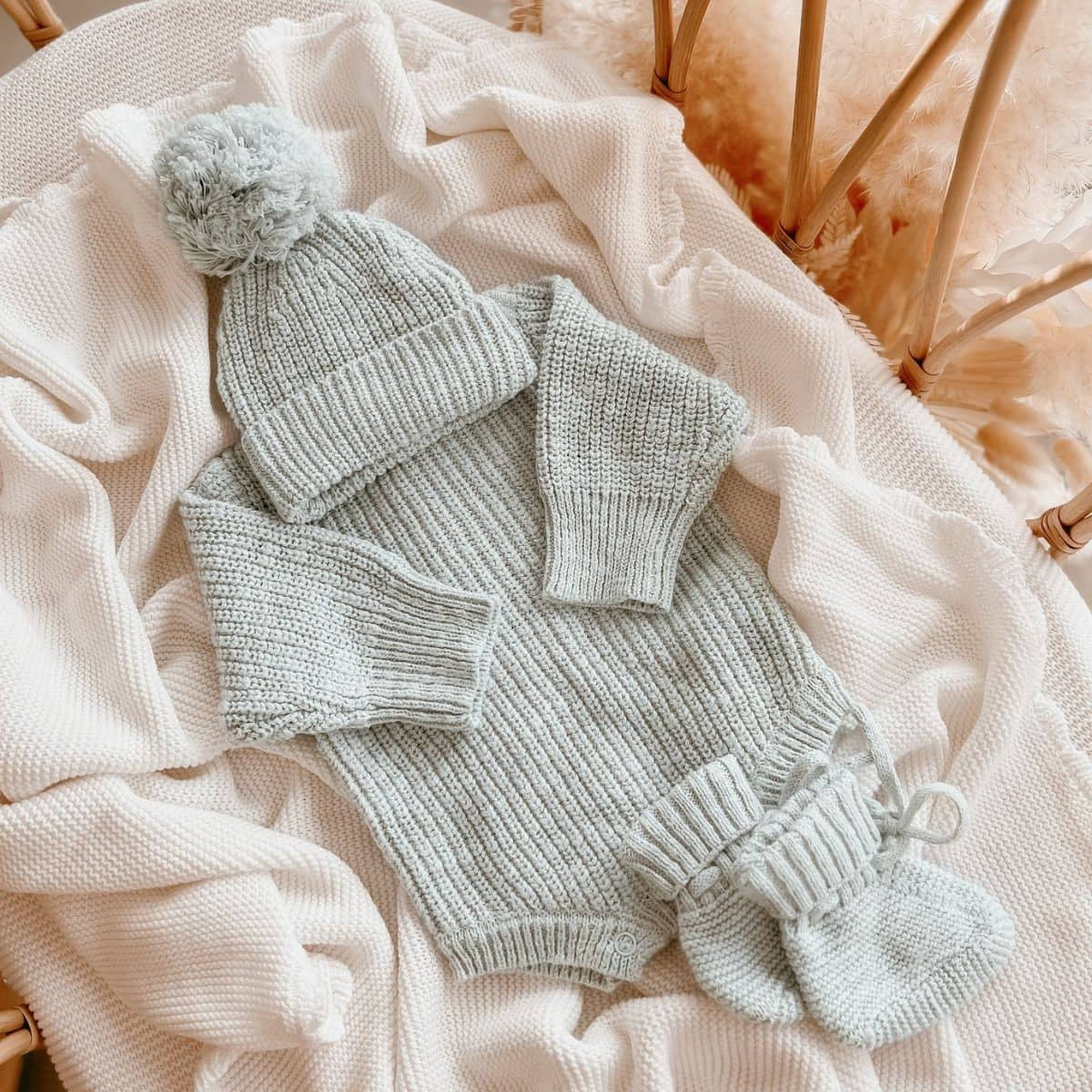 Blossom-and-Pear-Chunky-Knit-Booties-Periwinkle-Blue