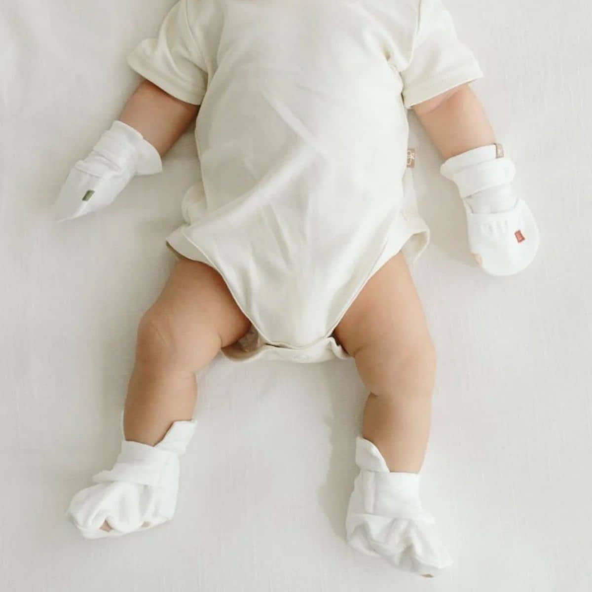 Goumi Stay On Baby Mitts + Boots Set - City Blocks