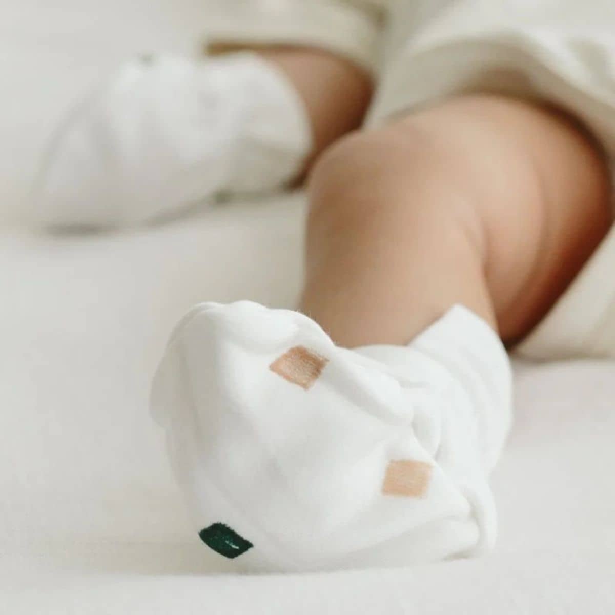 Goumi Stay On Baby Mitts + Boots Set - City Blocks
