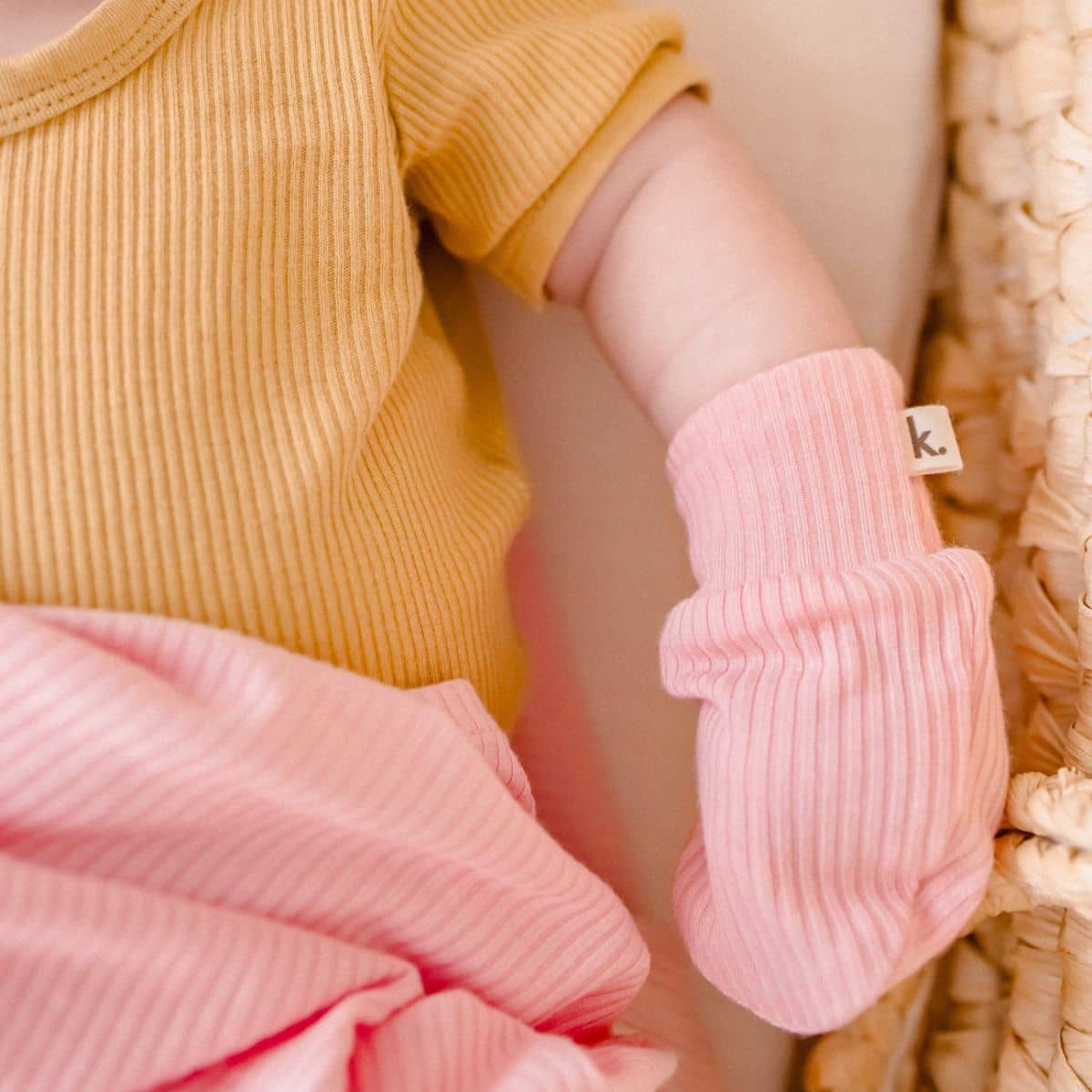 Kiin Baby Bamboo Stretch Mittens - Peony