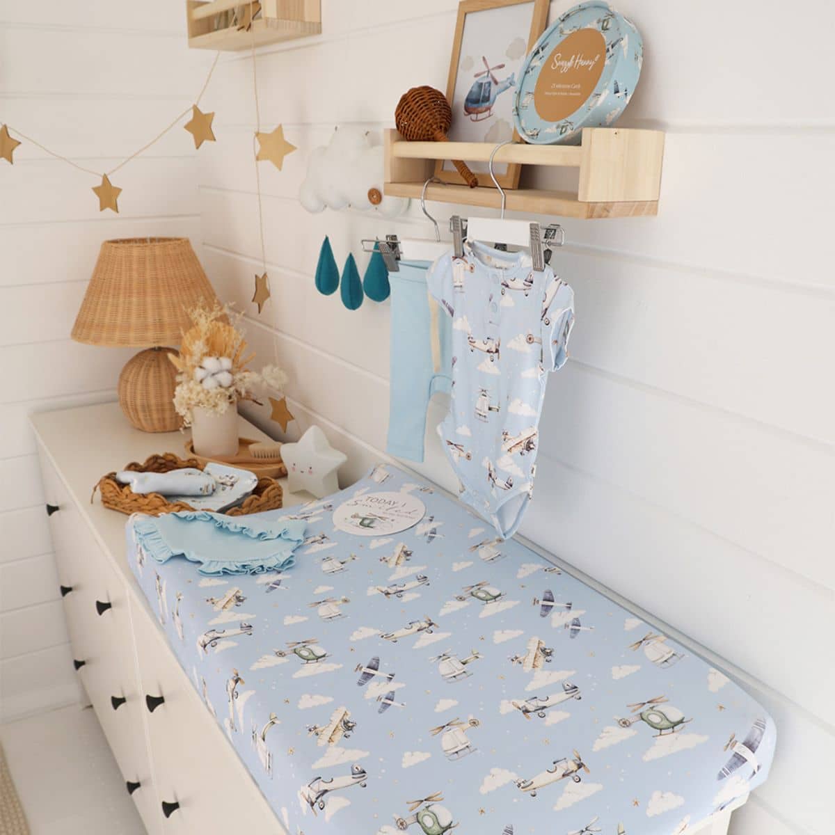 Snuggle Hunny Fitted Bassinet Sheet and Change Pad Cover - Taking Flight