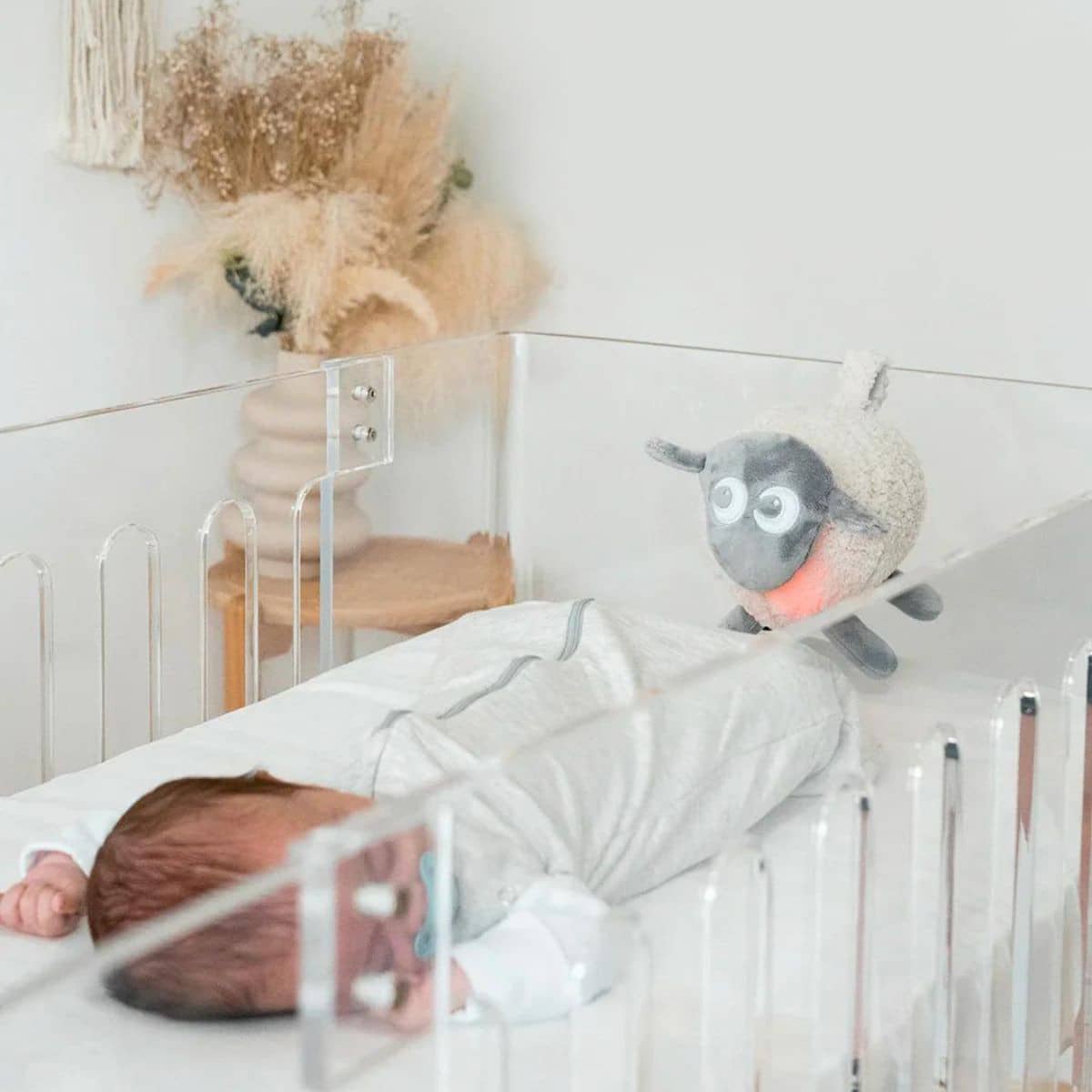 Sweet Dreamers Ewan the Sheep - Deluxe Baby Sleep Aid - Grey