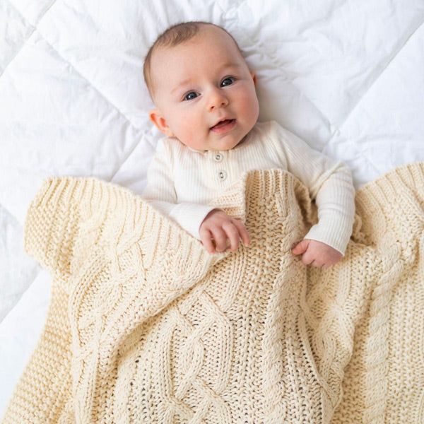 di LUSSO Living Reilly Cable Knit Baby Blanket - Natural