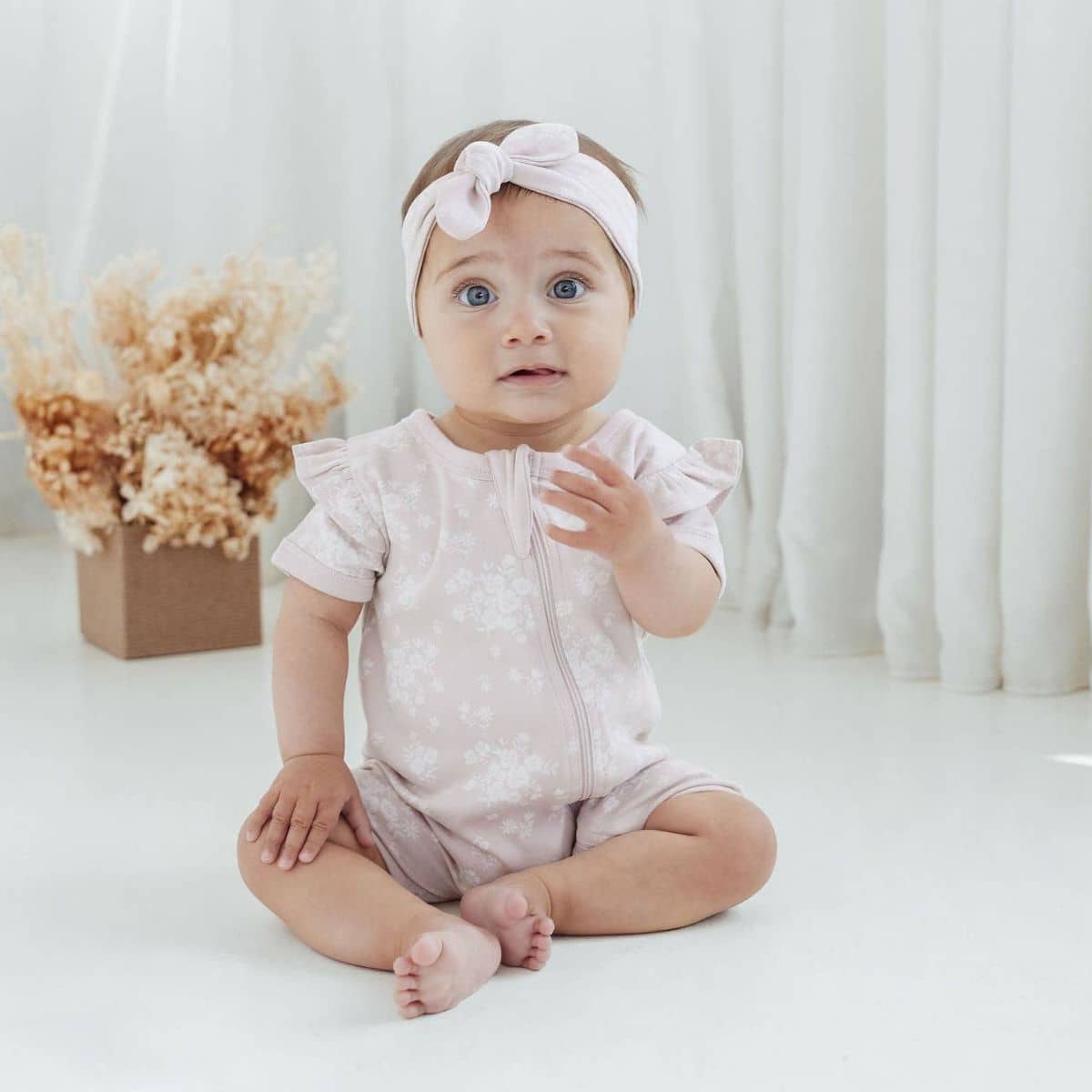 Aster & Oak Short Sleeve Zip Romper - Eve Floral