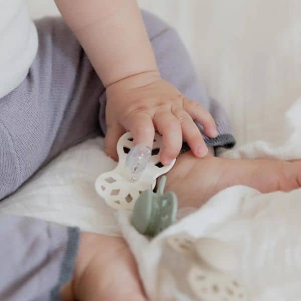 BIBS Infinity Dummies - Anatomical | Size 1 | Silicone - Ivory/Sage