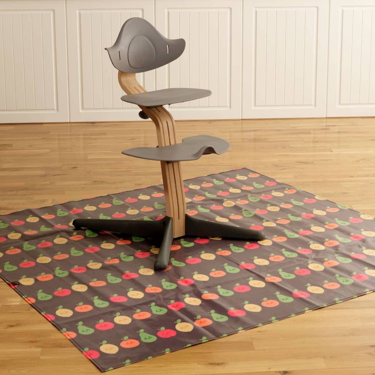 Bibetta Wipeezee XL Splash Mat - Grey Fruit