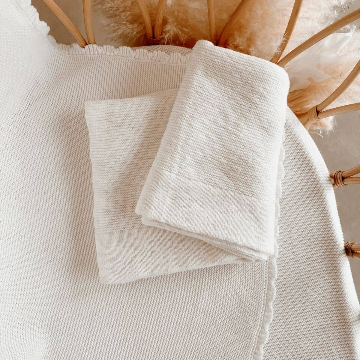 Blossom & Pear Chunky Knit Blanket - Cloud