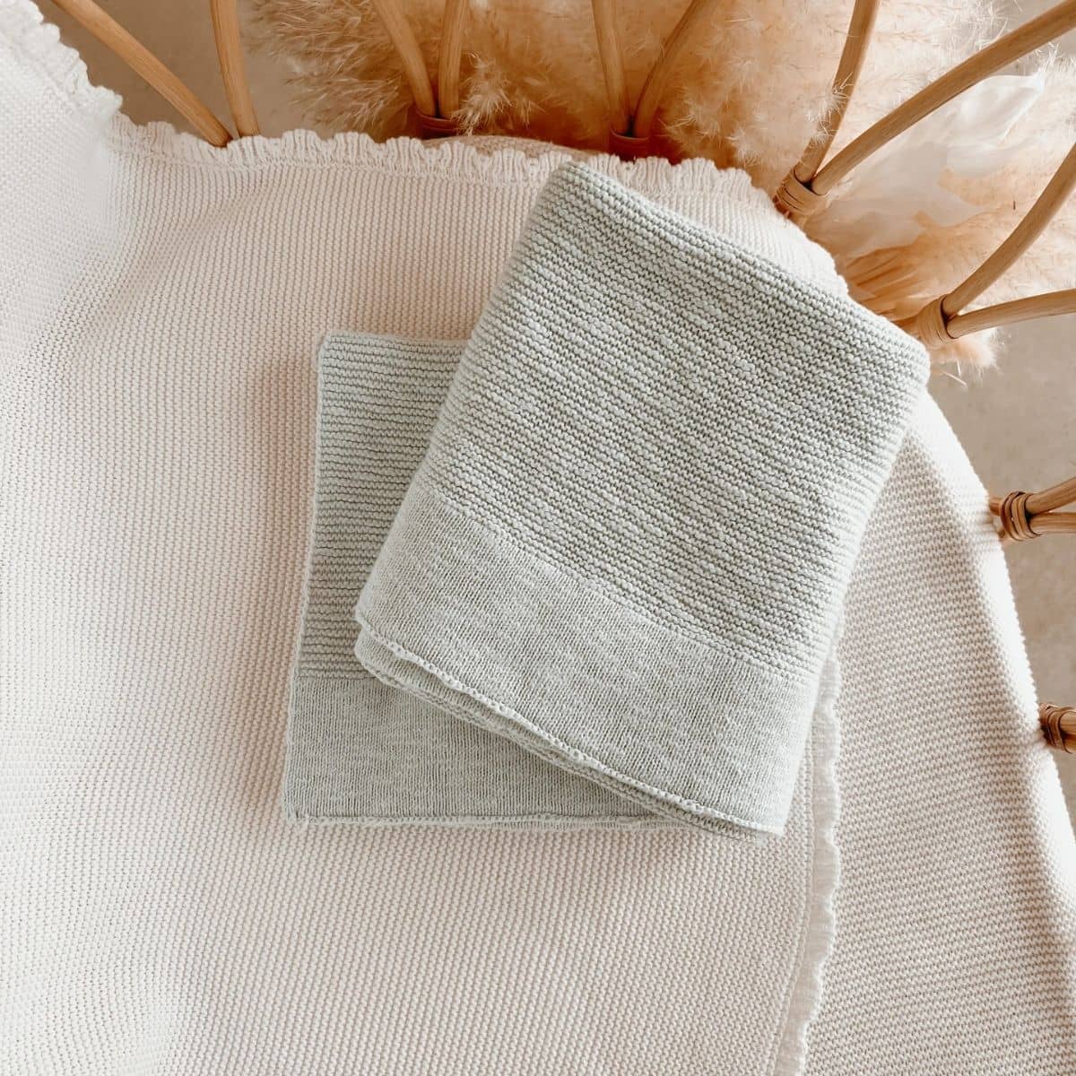Blossom & Pear Chunky Knit Blanket - Periwinkle Blue
