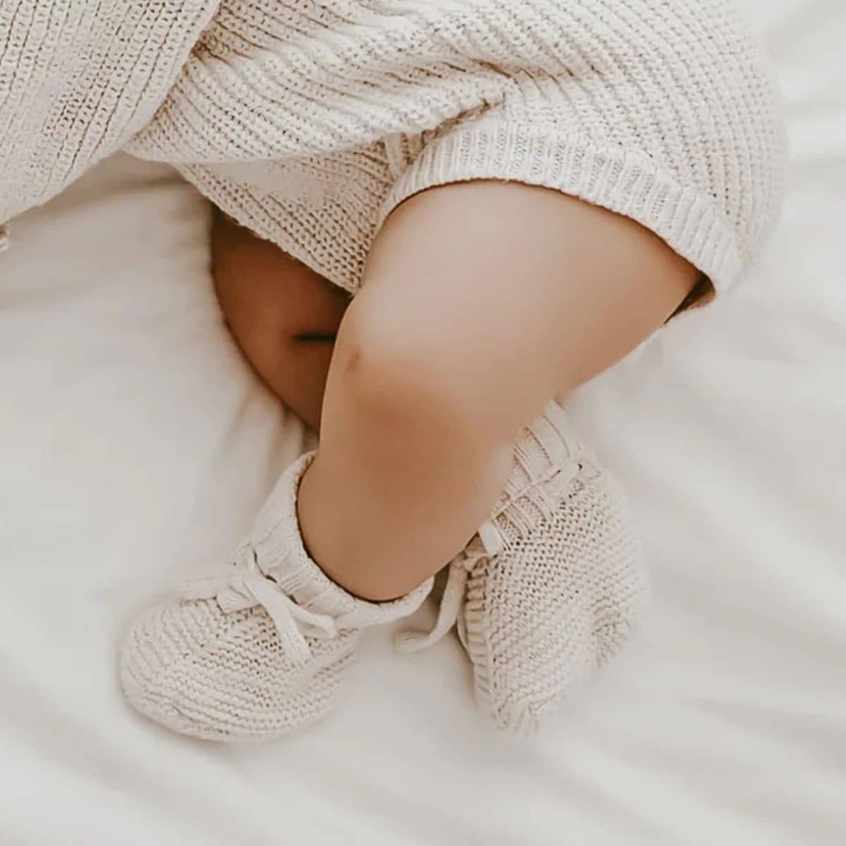 Blossom & Pear Chunky Knit Booties - Cloud