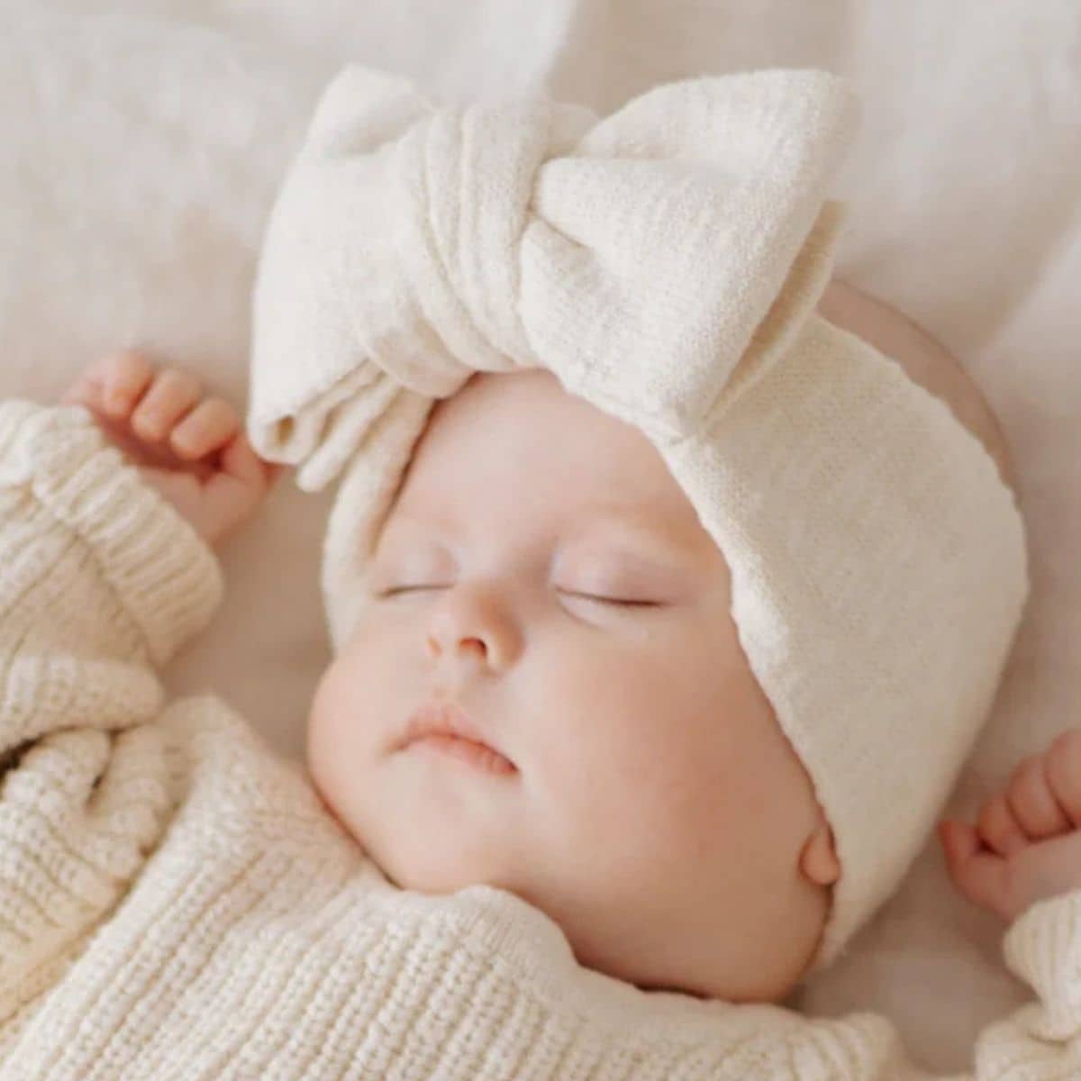 Blossom & Pear Chunky Knit Topknot - Honey