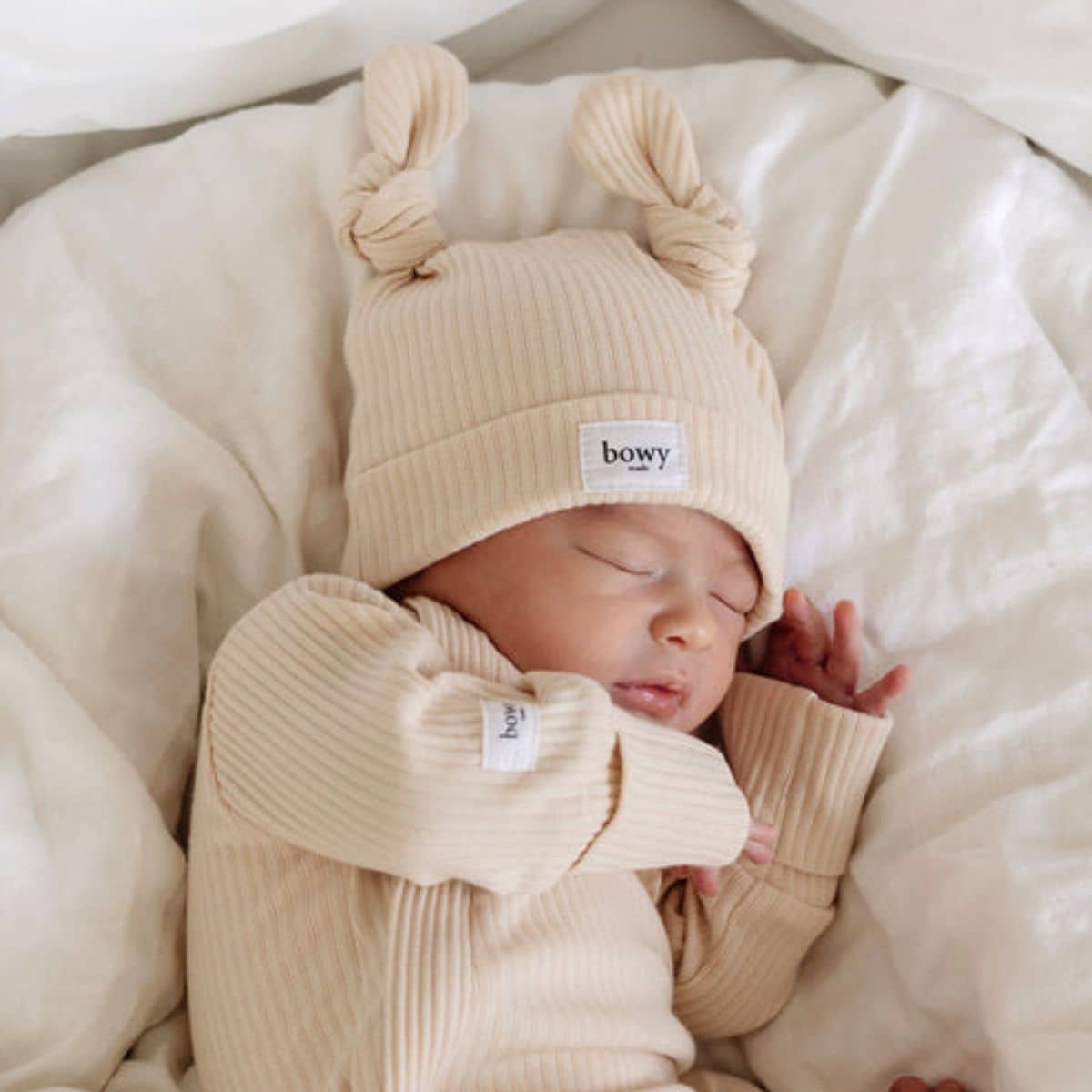 Bowy Made Double Knot Beanie - Cream