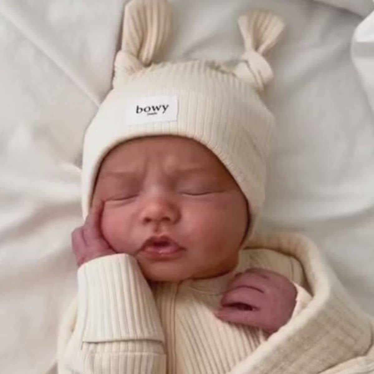 Bowy Made Double Knot Beanie - Cream