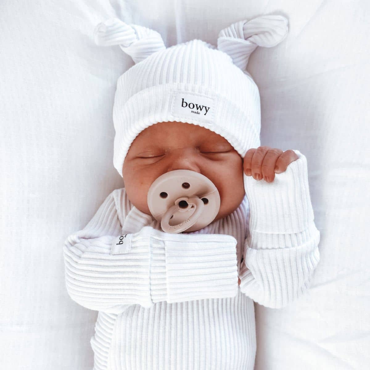 Bowy Made Double Knot Beanie - White