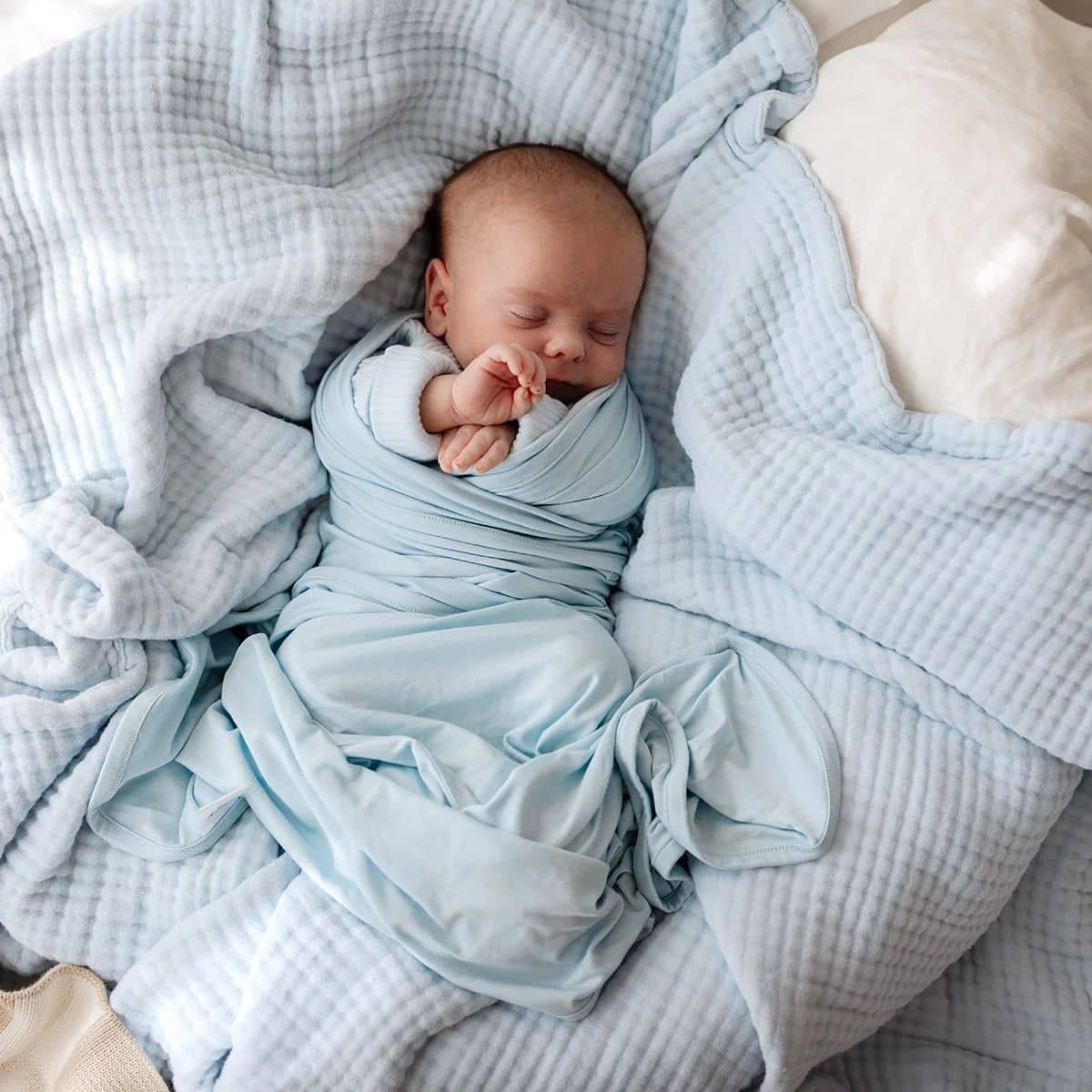 Bowy Made Muslin Bubble Blanket - Powder Blue