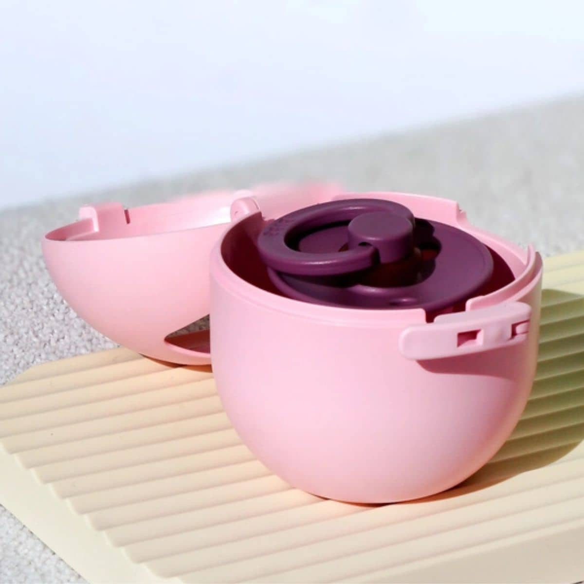 Buggalugs Universal Pacifier Case - Strawberry