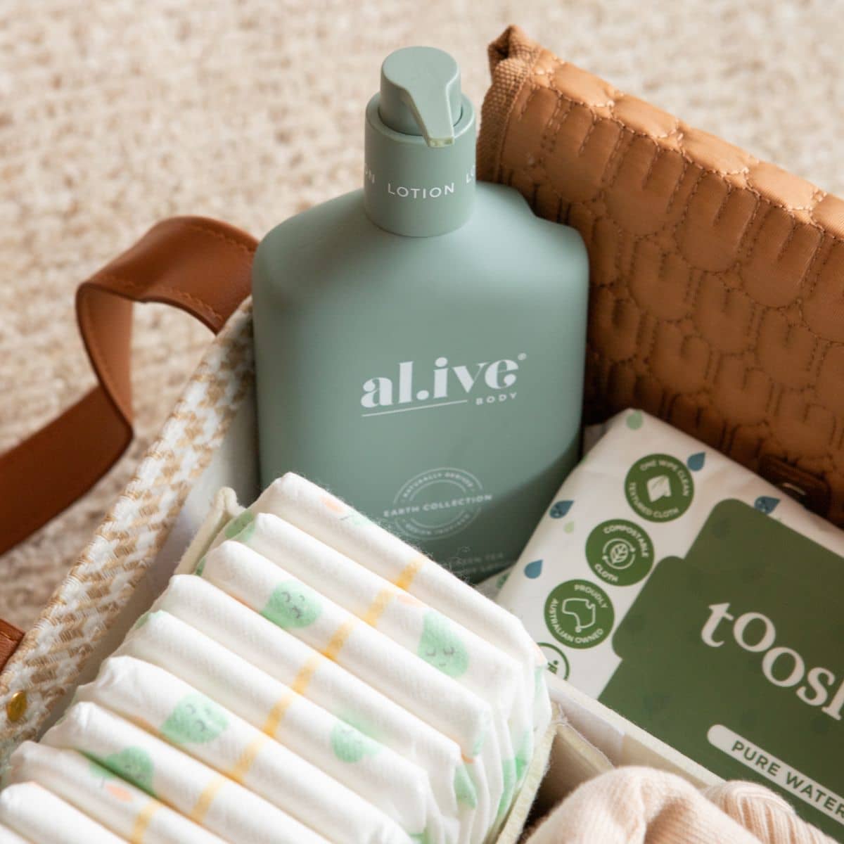 Bunnie Caddie Deluxe Mini Nappy Organiser - Houndstooth Tan