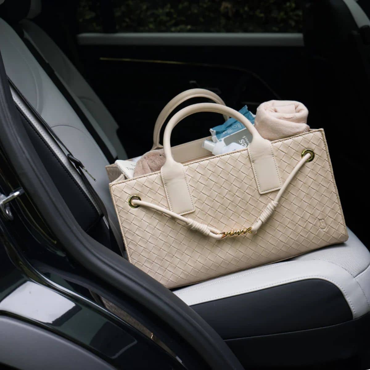 Bunnie Caddie The Edition Nappy Organiser - Cream