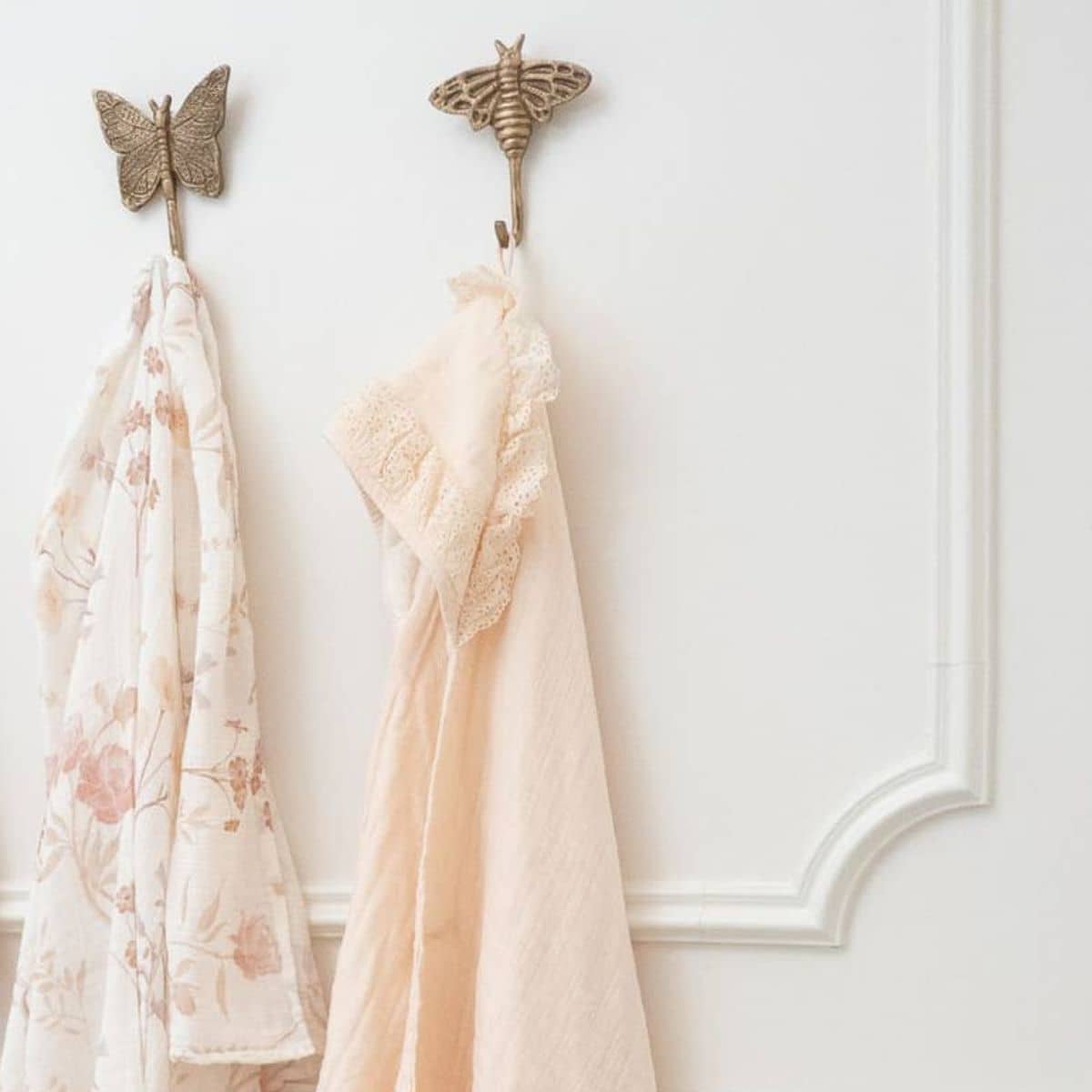 Crane Baby Hooded Towel - Ezra