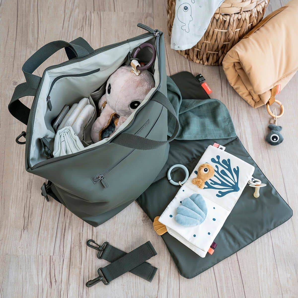Done by Deer Nappy Bag Backpack - Green