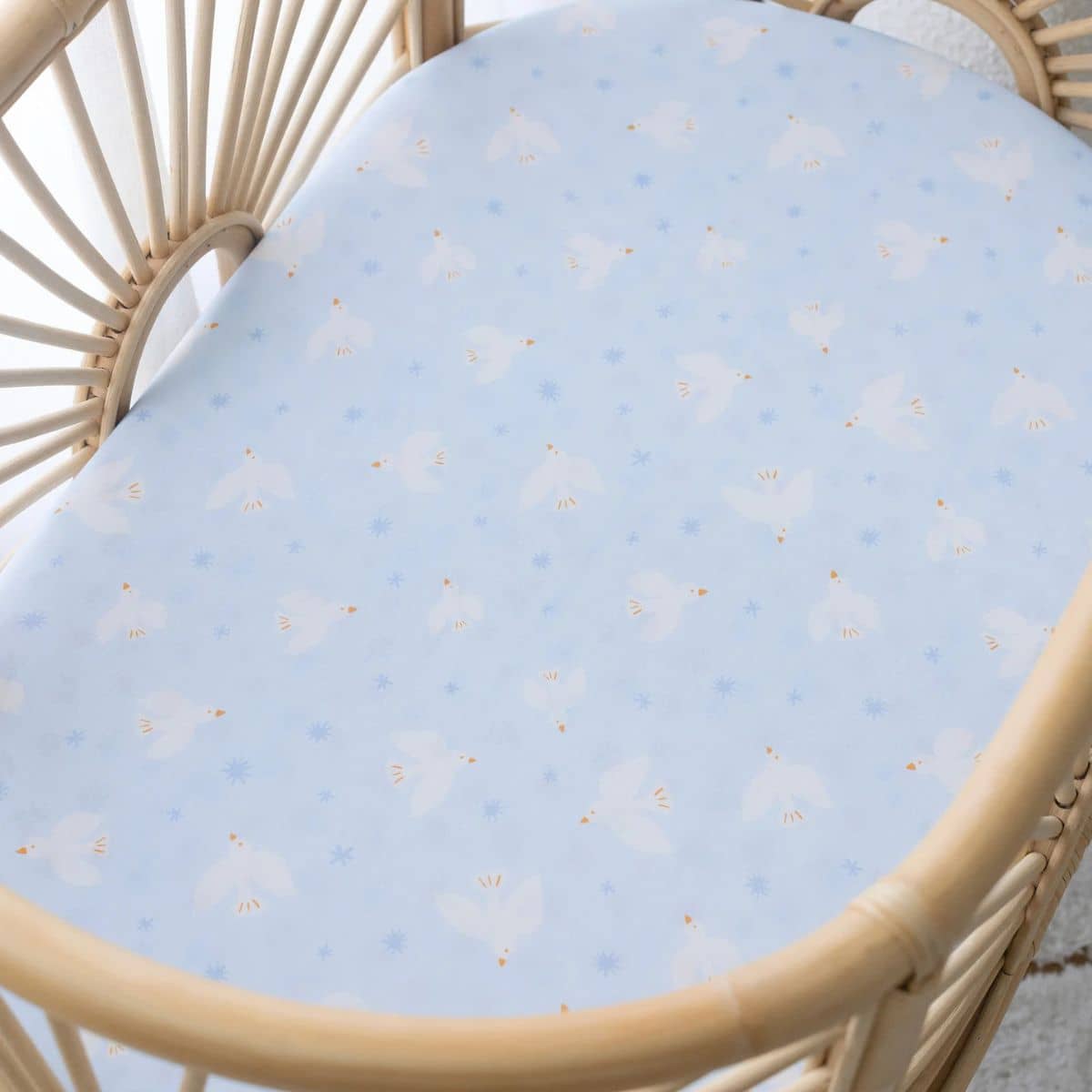 Fox & Fallow Organic Fitted Bassinet Sheet - Blue Doves