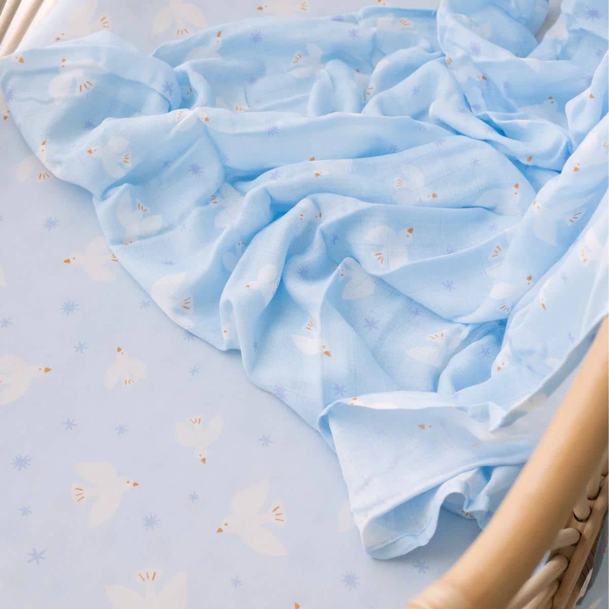 Fox & Fallow Organic Muslin Swaddle Wrap - Blue Doves