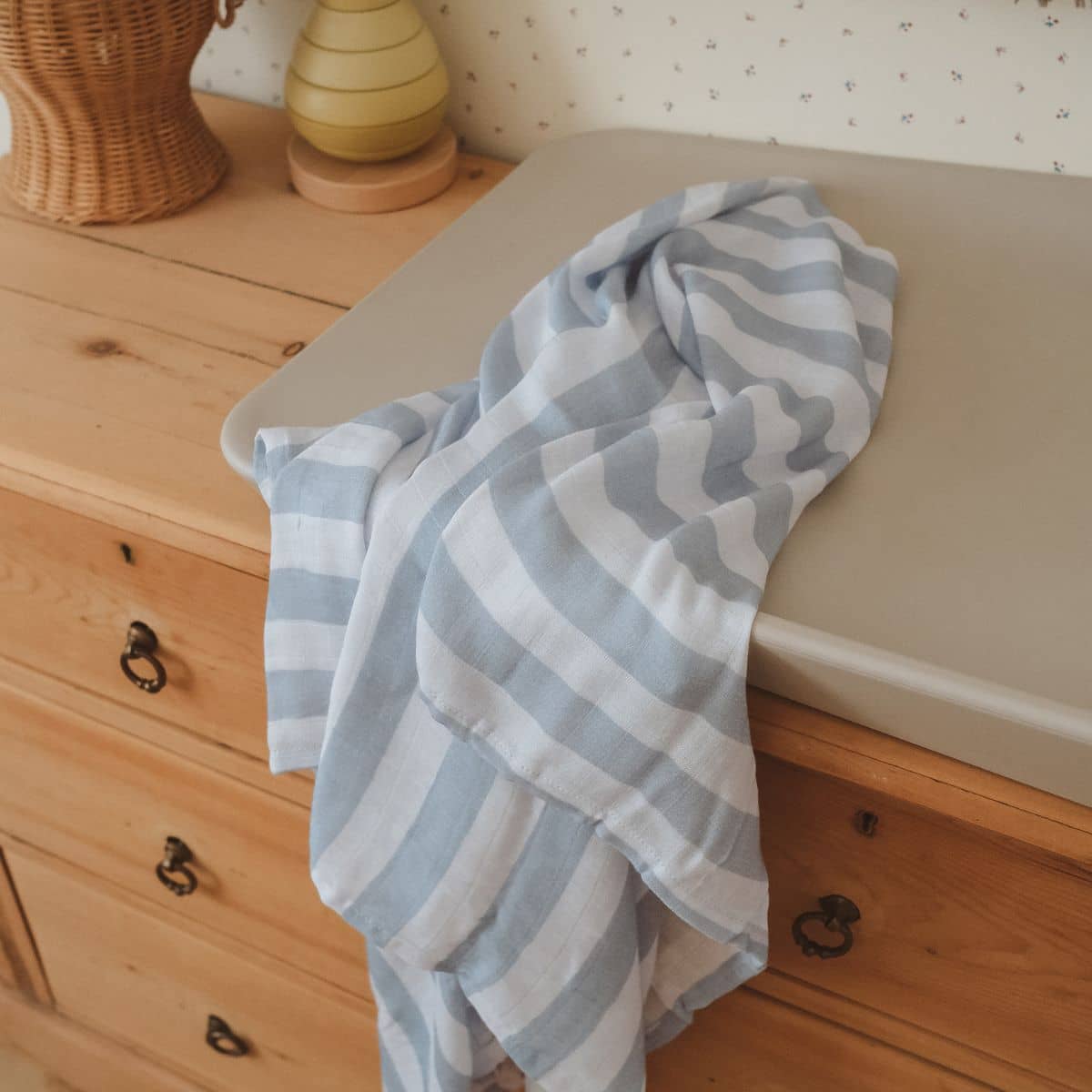 Fox & Fallow Organic Muslin Swaddle Wrap - Cloud Stripe