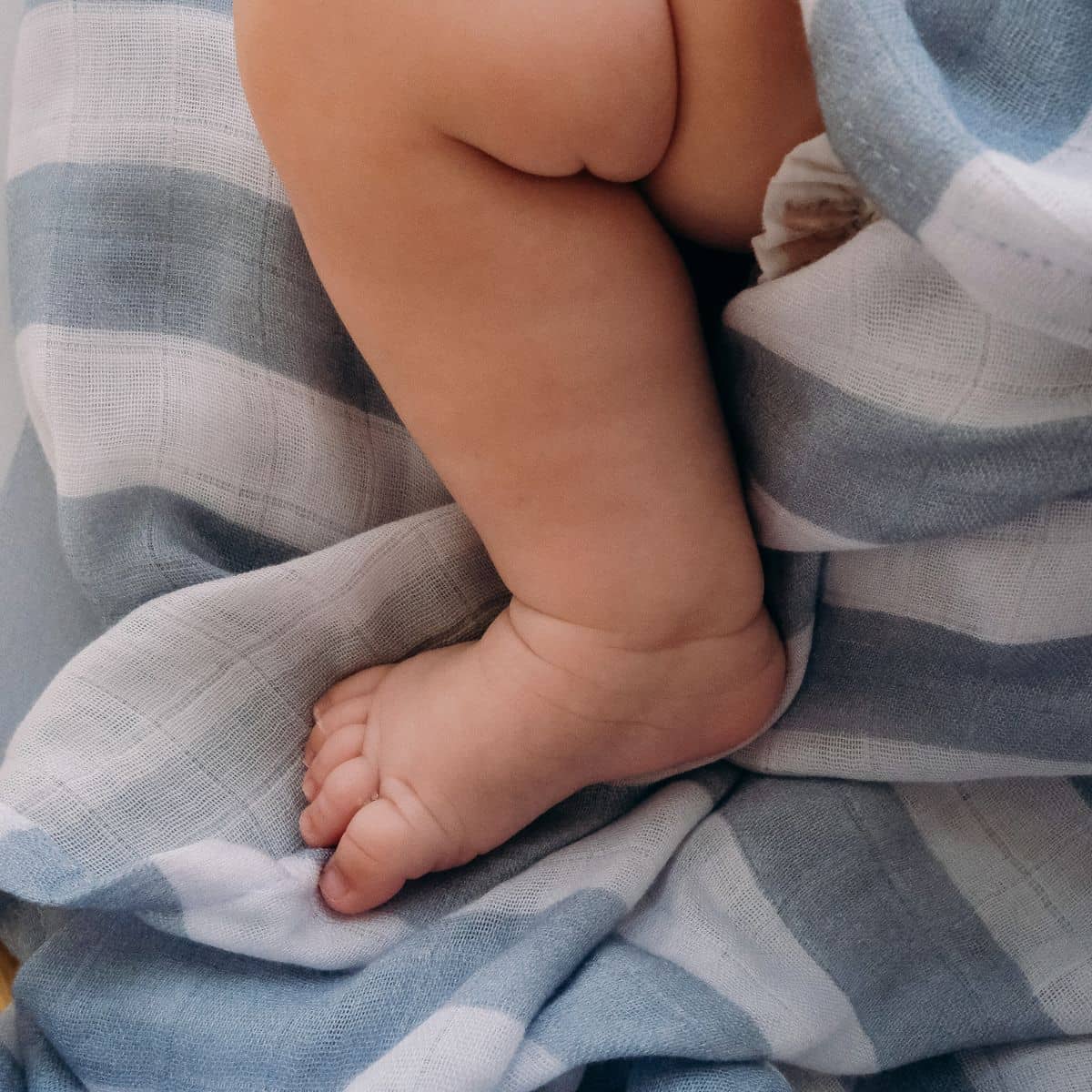 Fox & Fallow Organic Muslin Swaddle Wrap - Cloud Stripe
