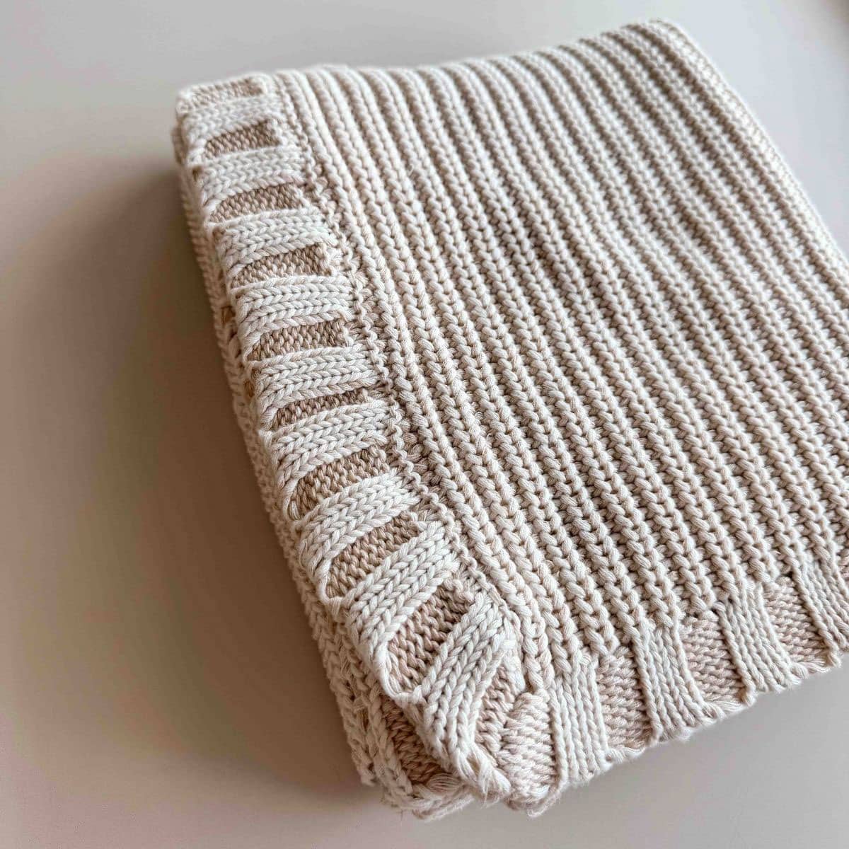 Freckles the Label Chunky Knit Blanket - Oat