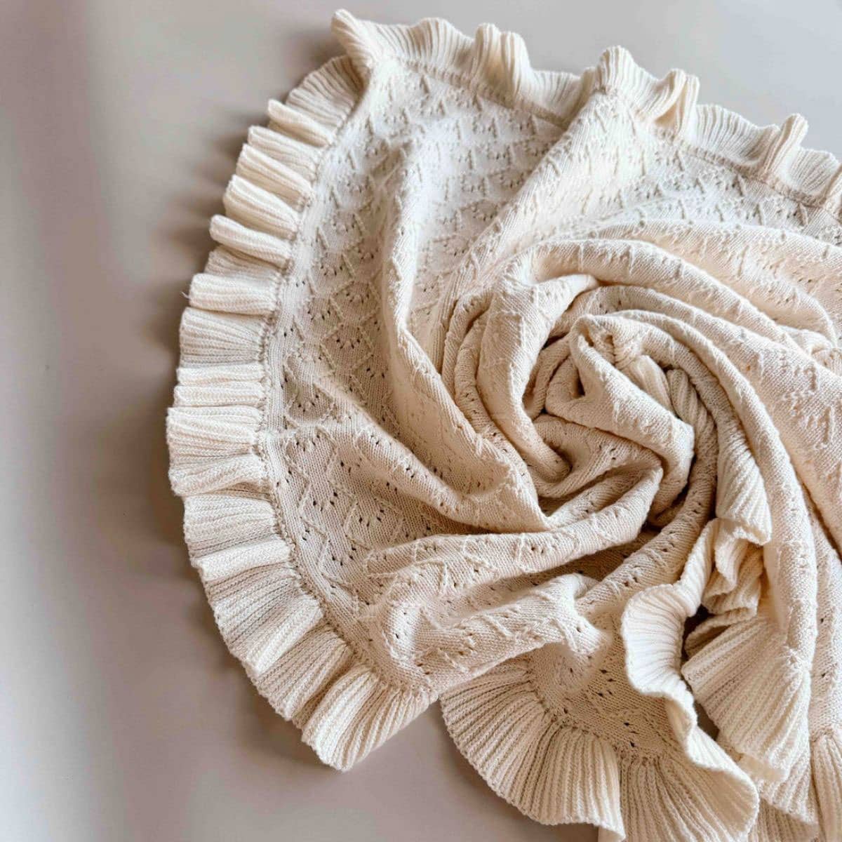 Freckles the Label Mila Pointelle Frill Blanket - Snow