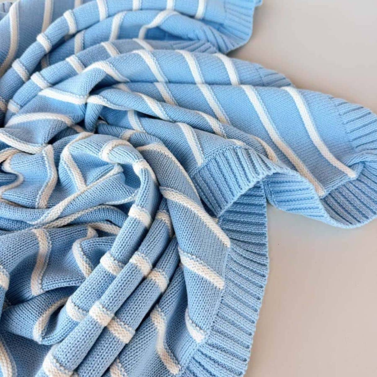 Freckles the Label Raised Stripe Blanket - Arctic