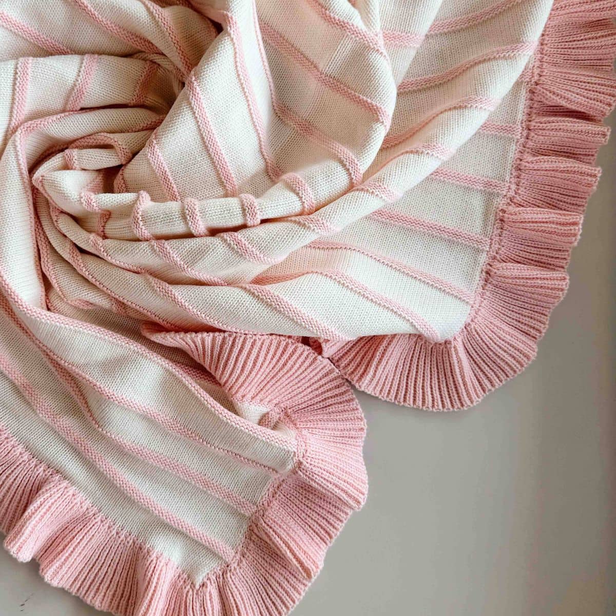 Freckles the Label Raised Stripe Frill Blanket - Sweetpea