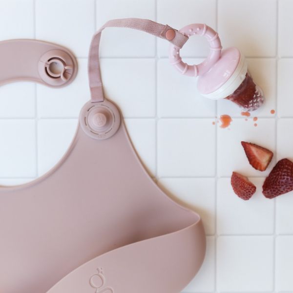 Gigi One Handed Silicone Bib - Blush