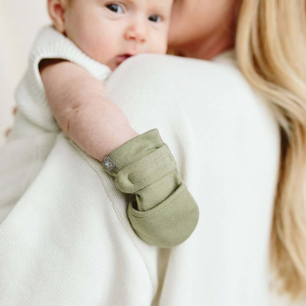 Goumi Stay On Baby Mitts - Two Pack - Canopy + Artichoke
