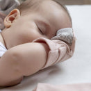 Goumi Stay On Baby Mitts - Rose