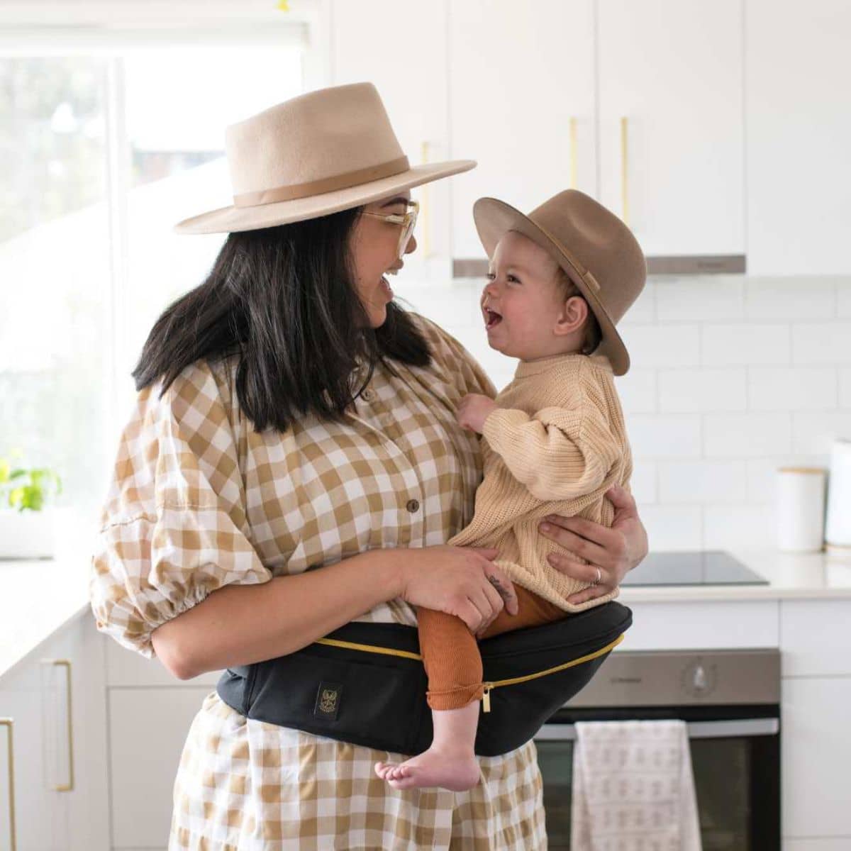 Hackerlily Hipsurfer - Hipseat Baby Carrier + Bum Bag - Black