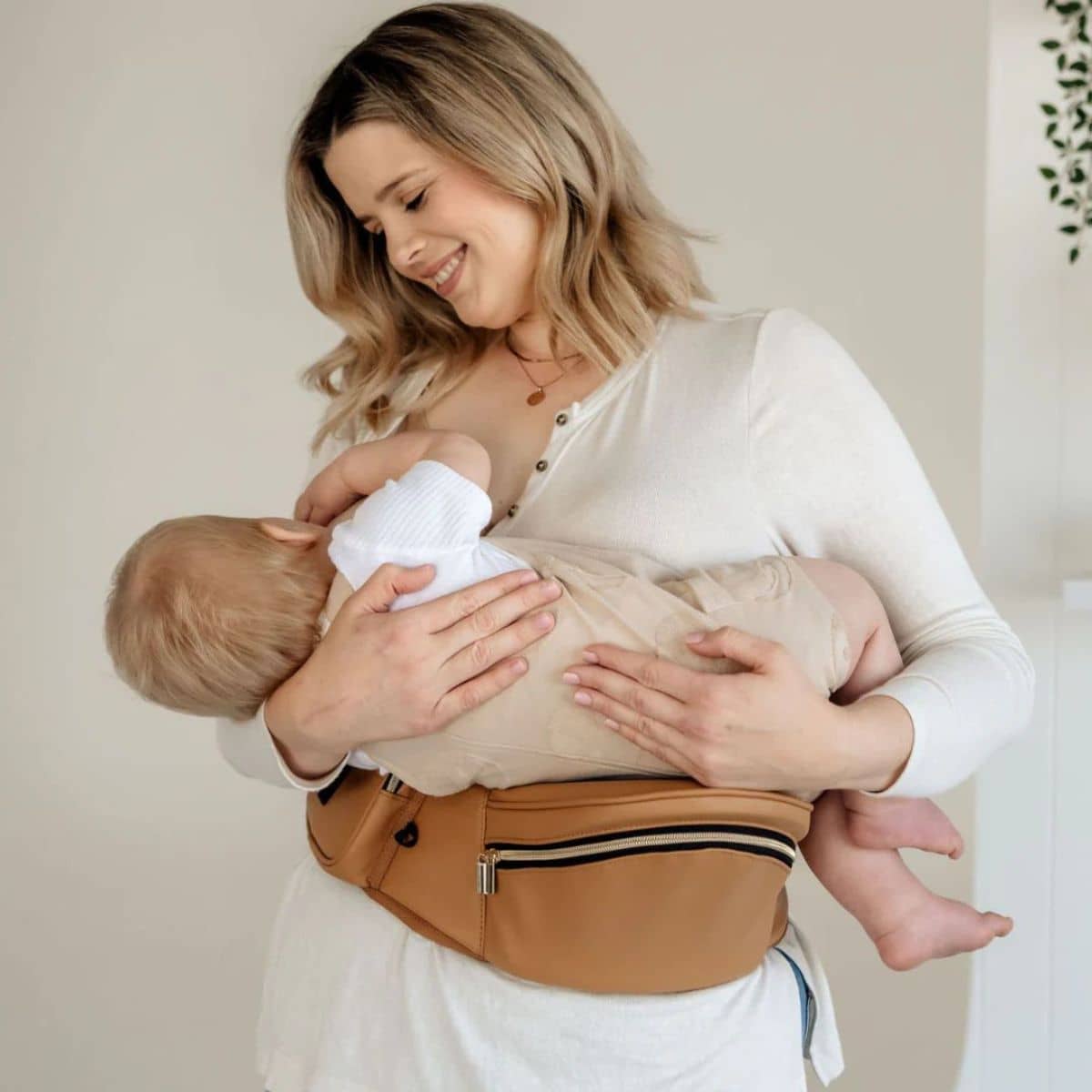 Hackerlily Hipsurfer - Hipseat Baby Carrier + Bum Bag - Tan Vegan Leather
