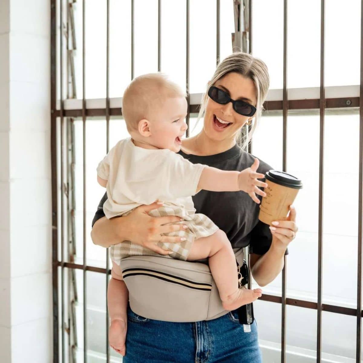 Hackerlily Hipsurfer - Hipseat Baby Carrier + Bum Bag - Taupe Vegan Leather
