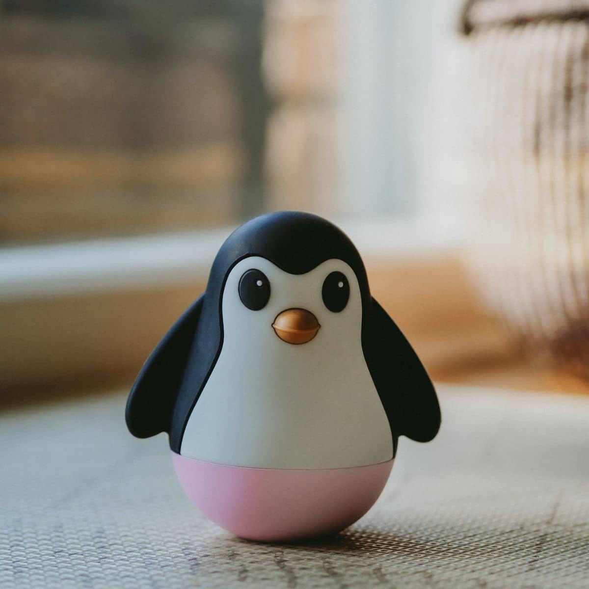 Jellystone Designs Penguin Wobble – babyshop