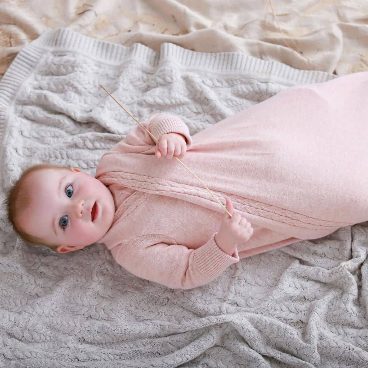 Jujo Baby Shwrap Knitted Blanket With Sleeves - Cable Edge - Pink