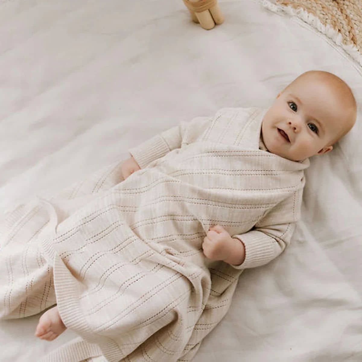 Jujo Baby Shwrap Knitted Blanket With Sleeves - Line Pointelle - Sand