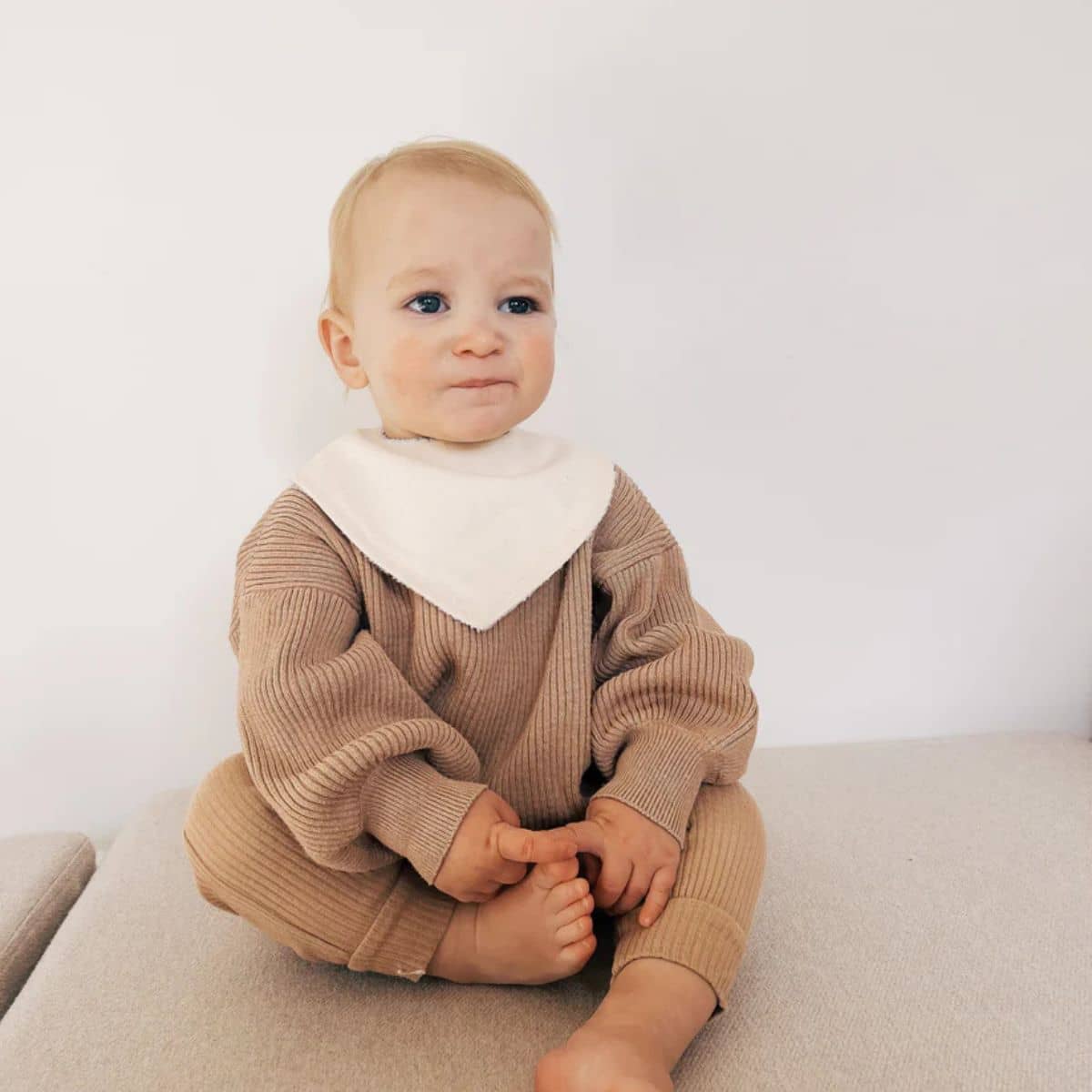 Kiin Baby Dribble Bib - Oatmeal