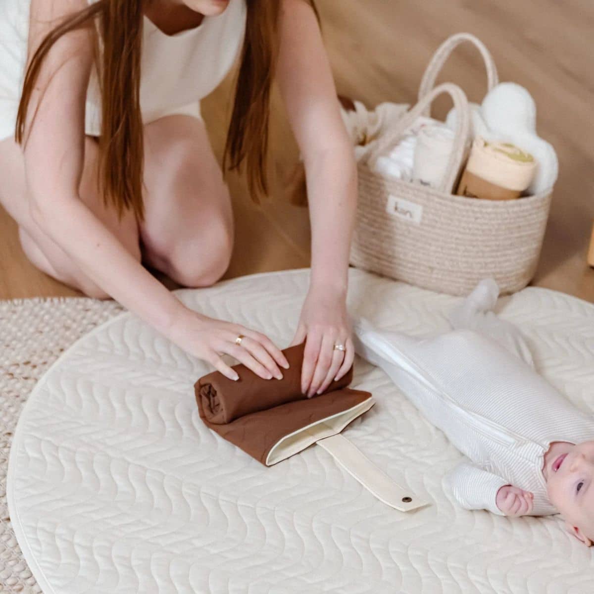 Kiin Baby Luxe Travel Change Mat - Chocolate