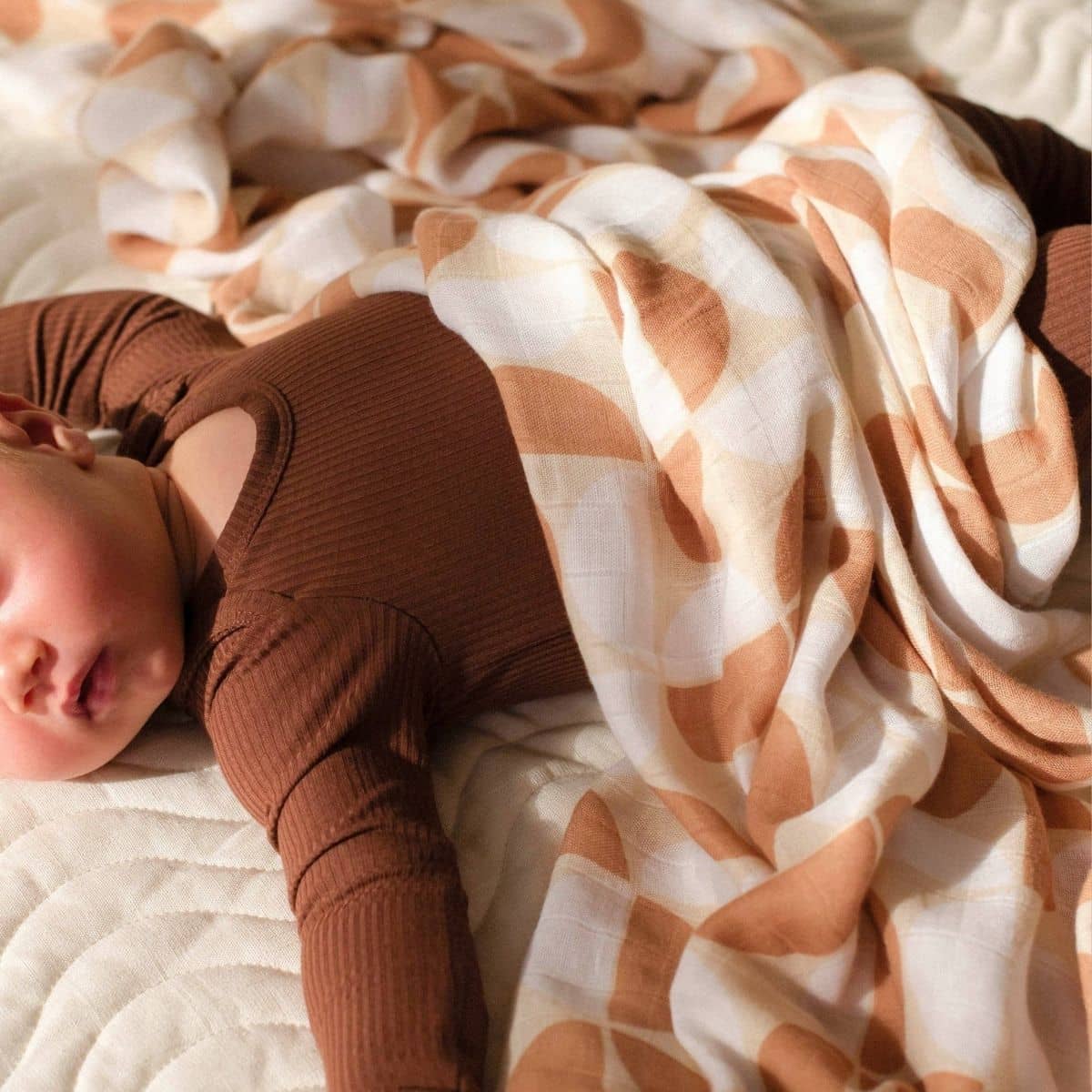 Kiin Baby Organic Muslin Swaddle - Limited Edition - Pebble