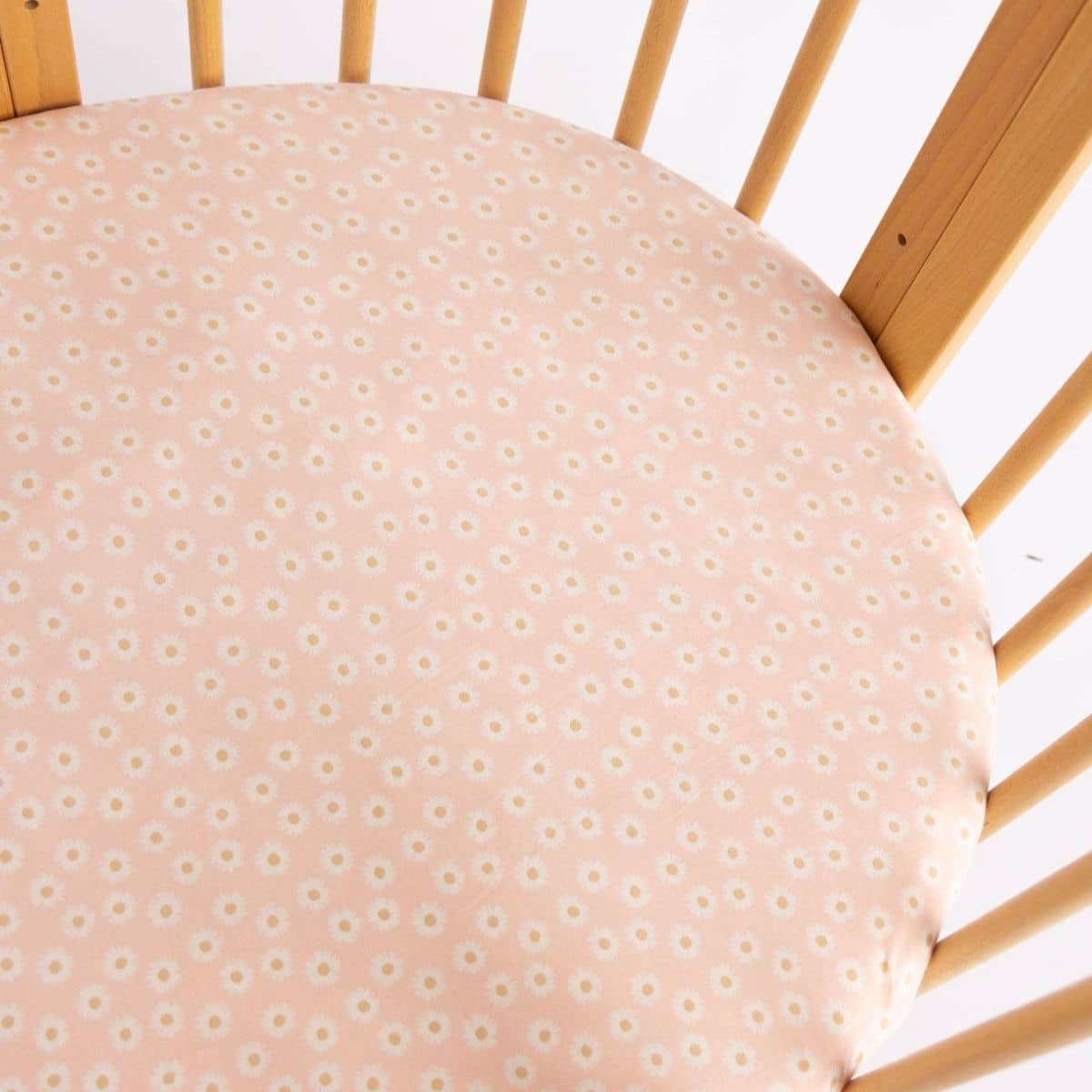 Kynd Baby Fitted Cot Sheet - Daisy Charm