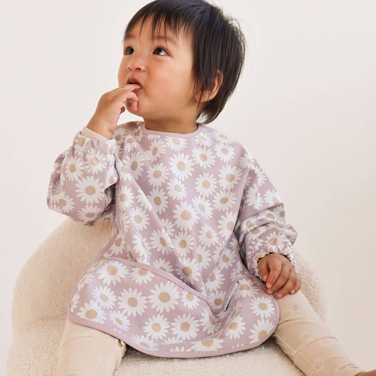 Kynd Baby Sleeved Messy Bib - Lilac Daisy