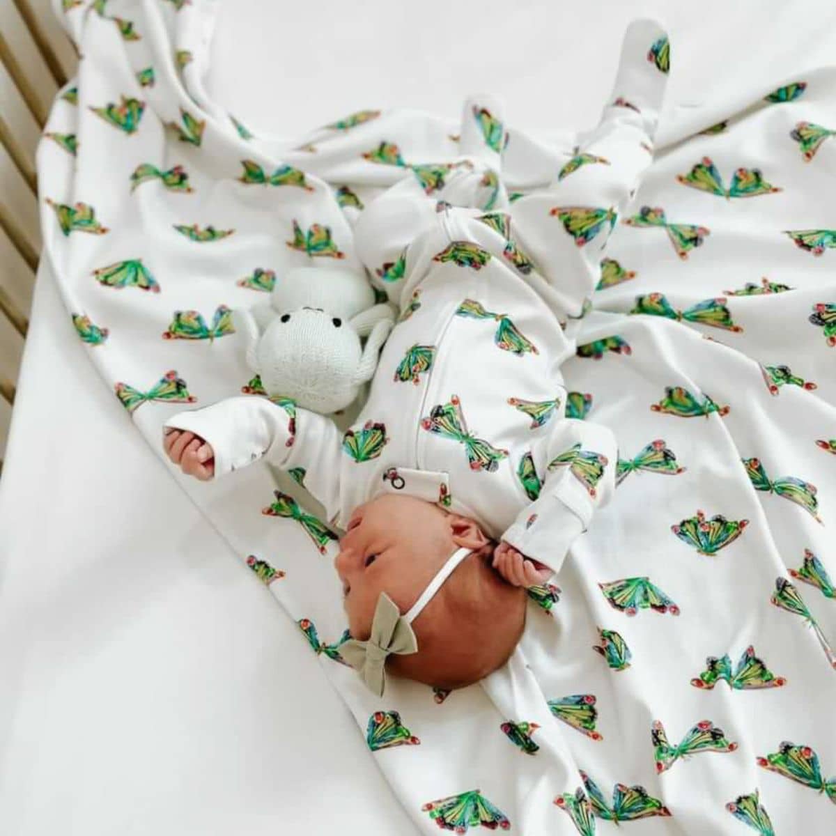 L'ovedbaby x The Very Hungry Caterpillar Organic 2-Way Zipper Footie - Butterfly