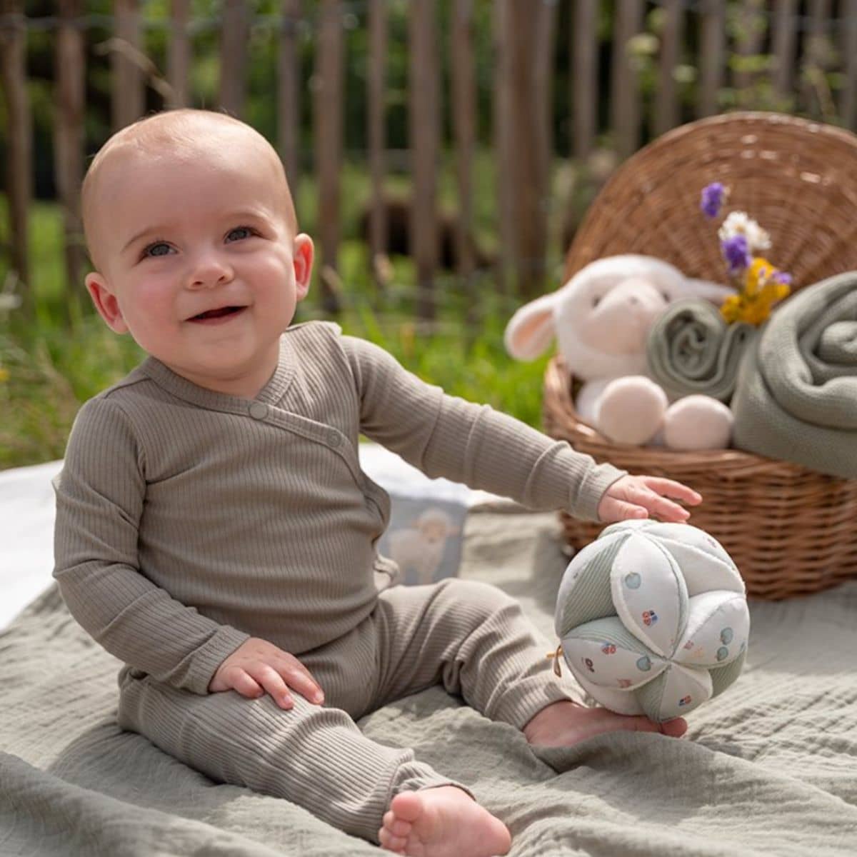 Little Dutch Little Farm Gripping Ball