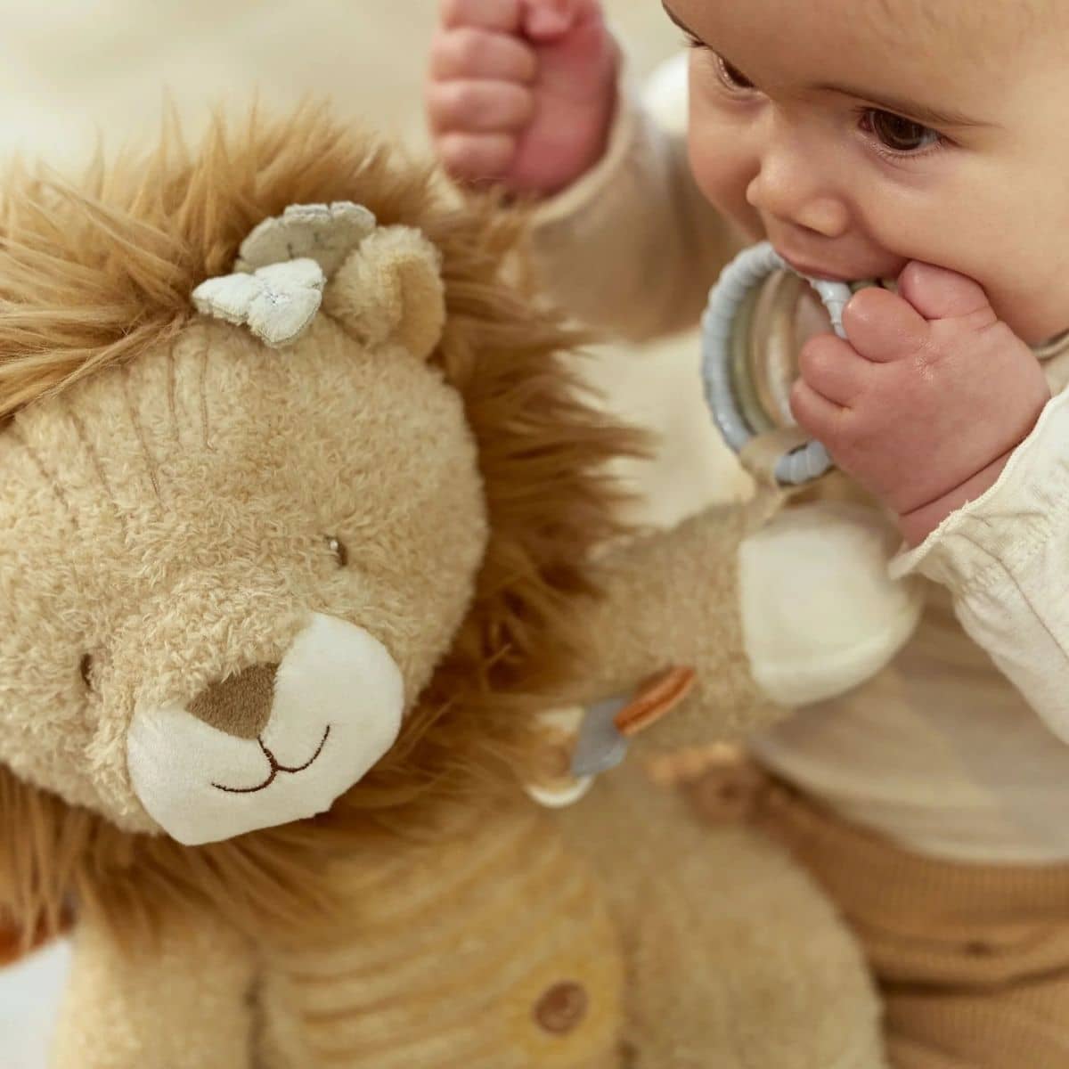Little Dutch Safari Friends Activity Lion