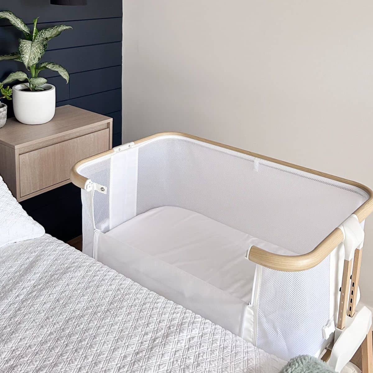 Little Human Linens Waterproof Change Pad / Co-Sleeper Bassinet Sheet - Brilliant White